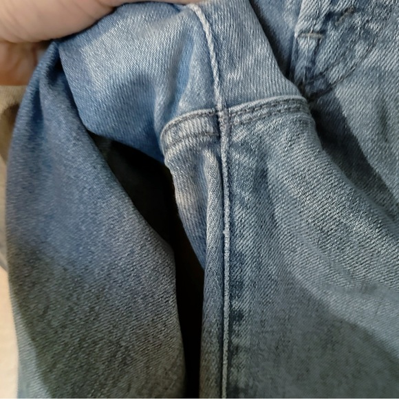 Mother Superior The Rambler Ankle Chew Post No Bills Blue Wide Leg Crop Jeans - Picture 16 of 17